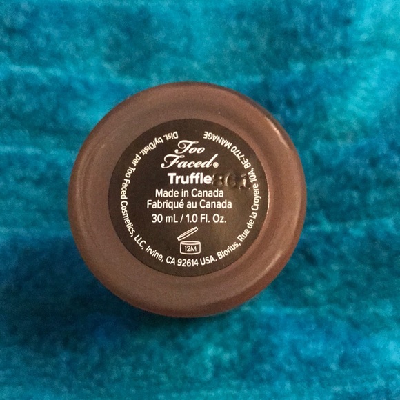 TOO FACED BORN THIS WAY FOUNDATION (TRUFFLE) - Picture 2 of 2